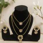 Jewellery set for women gold plated kundan necklace with earrings.