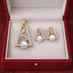 Elegant Pearl Triangle Pendant Set ✨