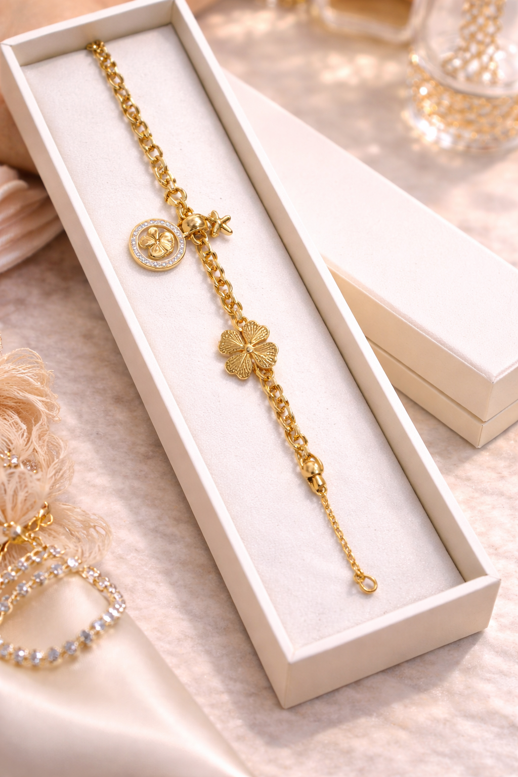 file_000000006c147206b62a69a9b1ea4041 Premium Anti-Tarnish Clover Chain Bracelet✨ - Image 1